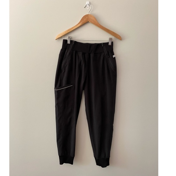 Cherokee Infinity Jogger Scrubs - Picture 1 of 5